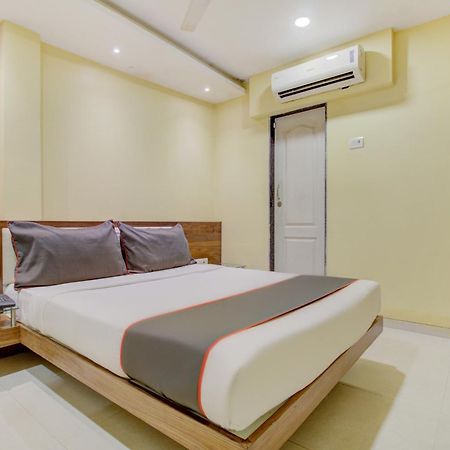 Hotel O Address Inn Mumbai Exteriör bild