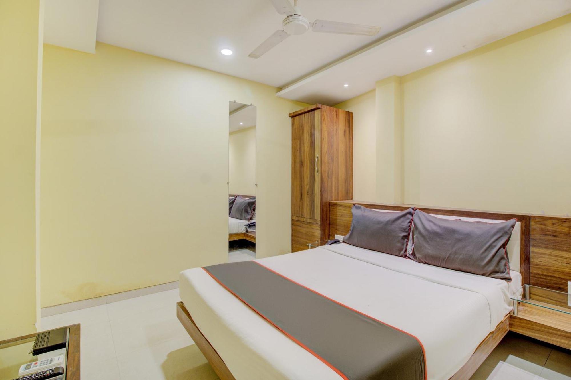 Hotel O Address Inn Mumbai Exteriör bild